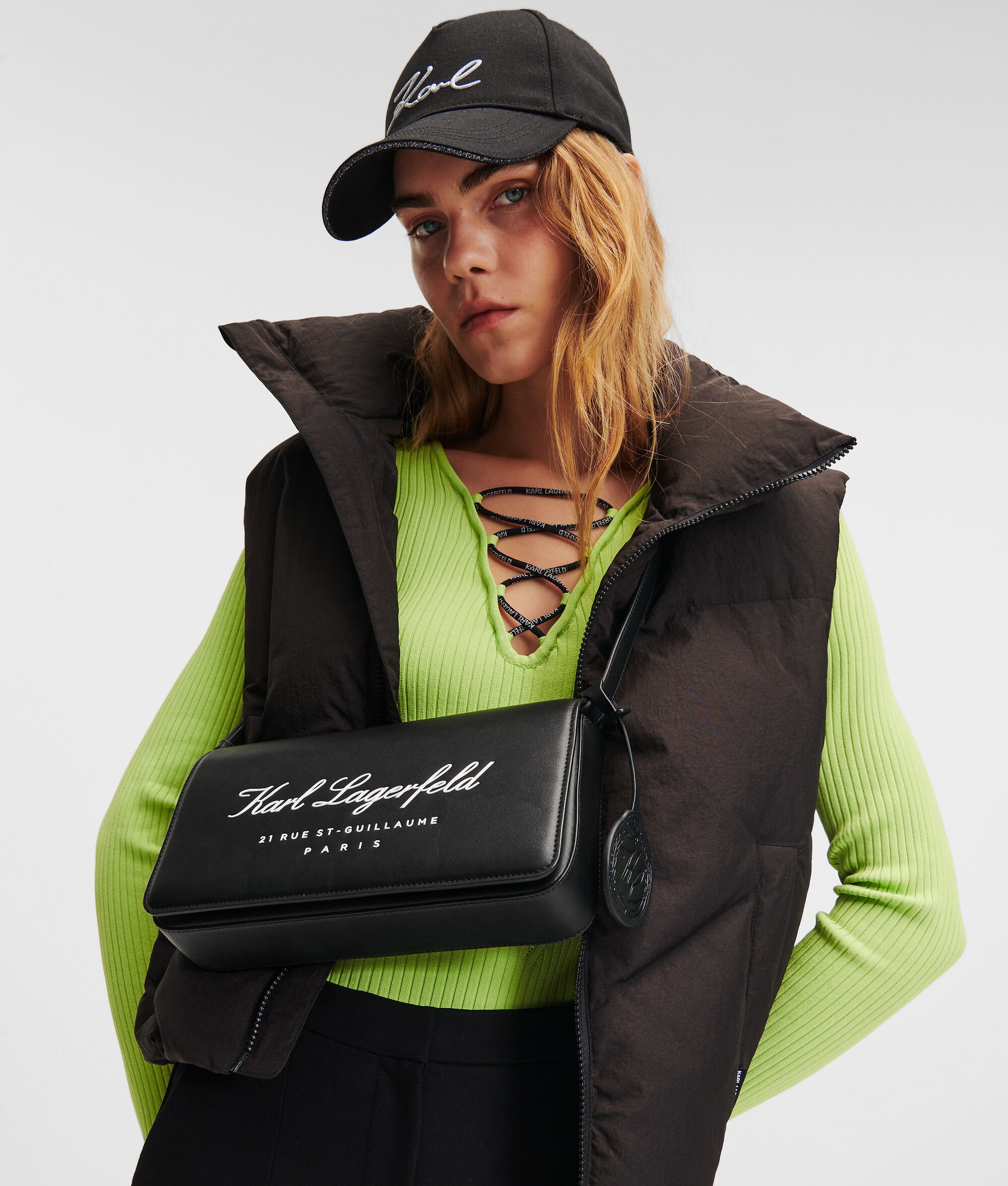 (image for) Secure HOTEL KARL SHOULDER BAG